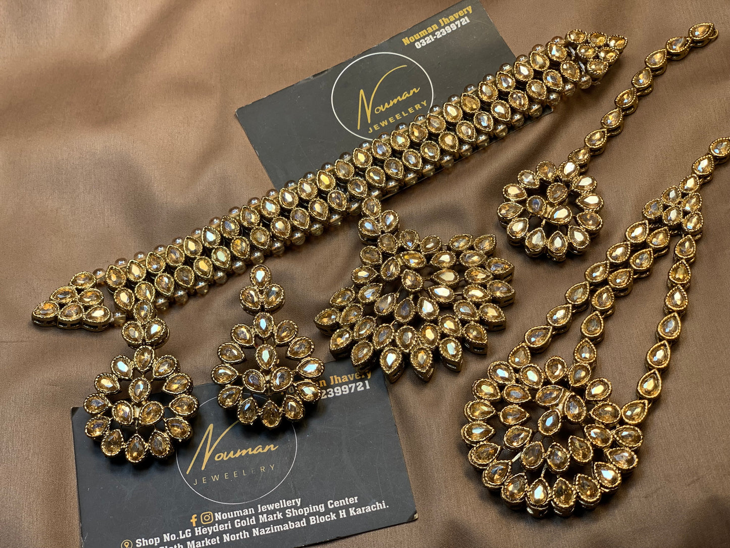 Kundan Champagne Gold Elegant Necklaces Earring Tikka jhumer Bridal Sets