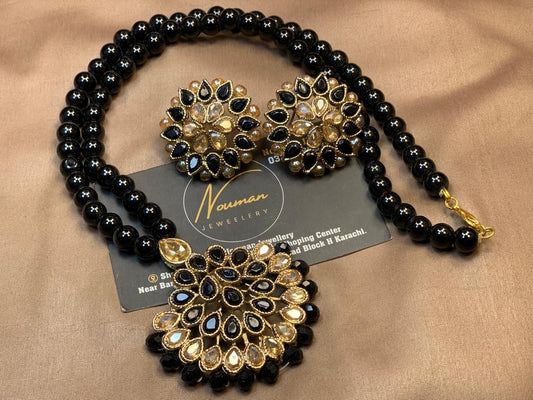 Black Beads Kundan Long Pendant Set