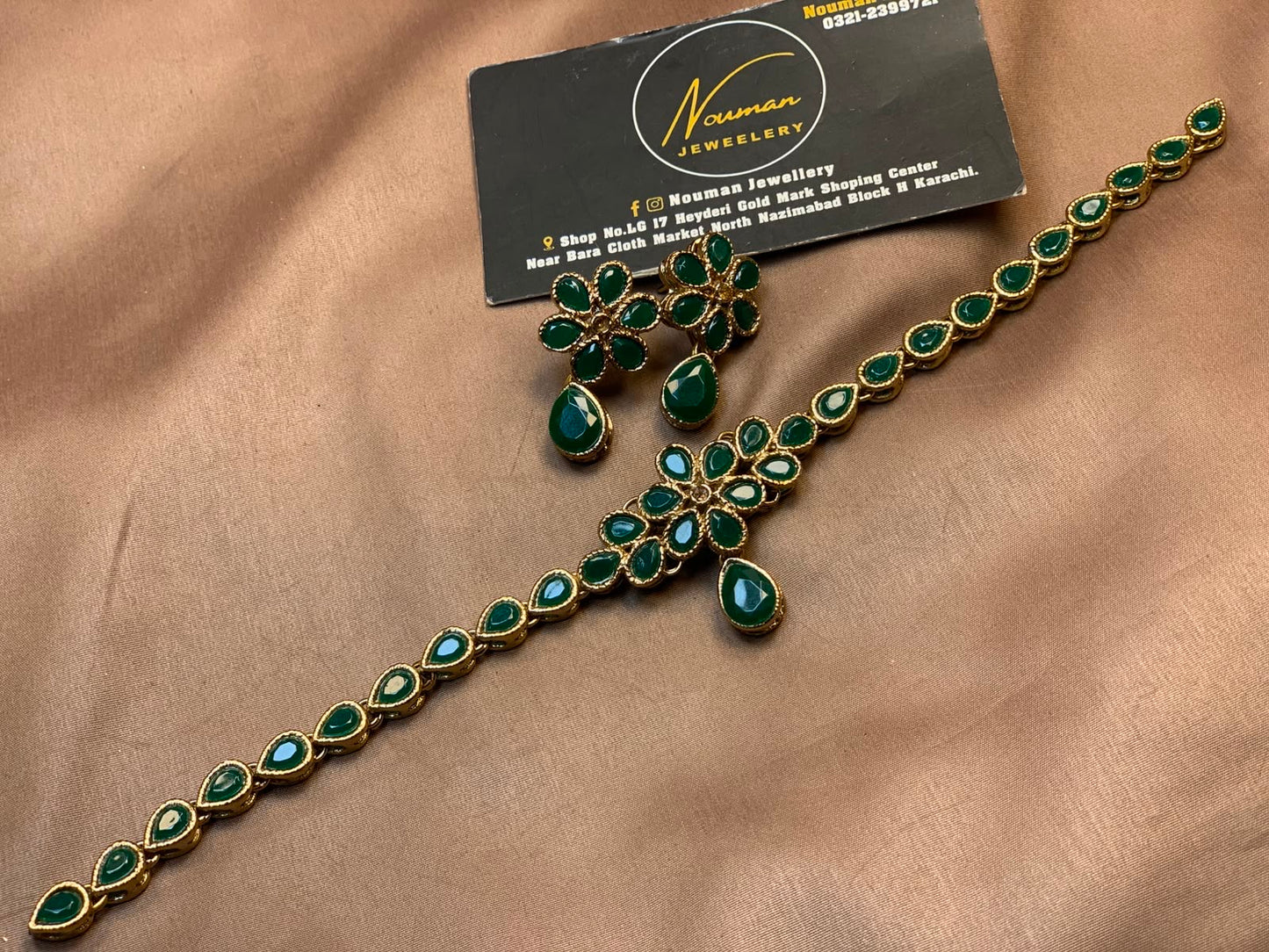 Emerald Green Choker Set