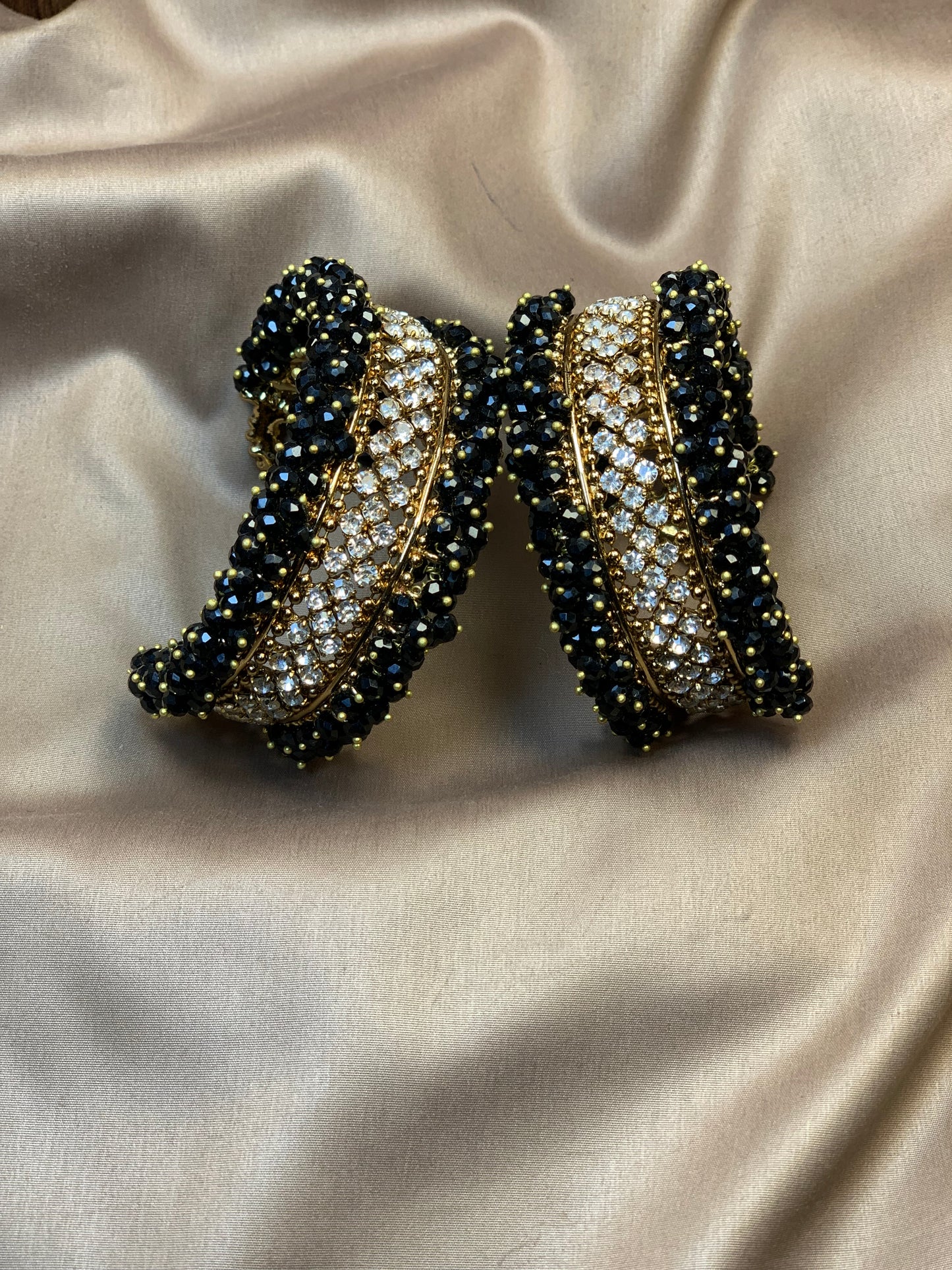 💫Black Bracelets Openable With Stone Beats Studs💫