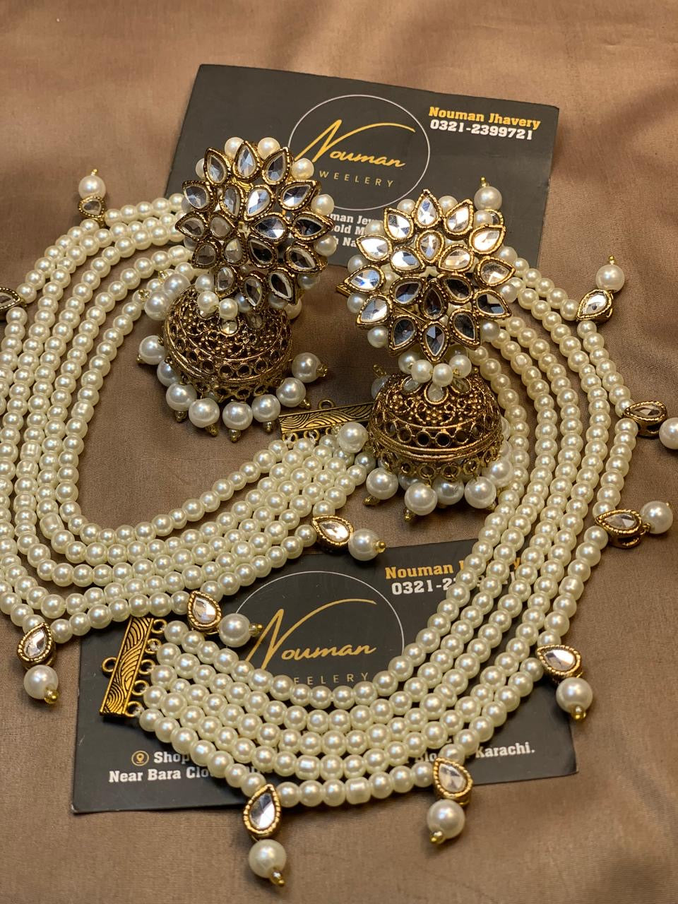 Kundan Pearl Jhumka Sahara