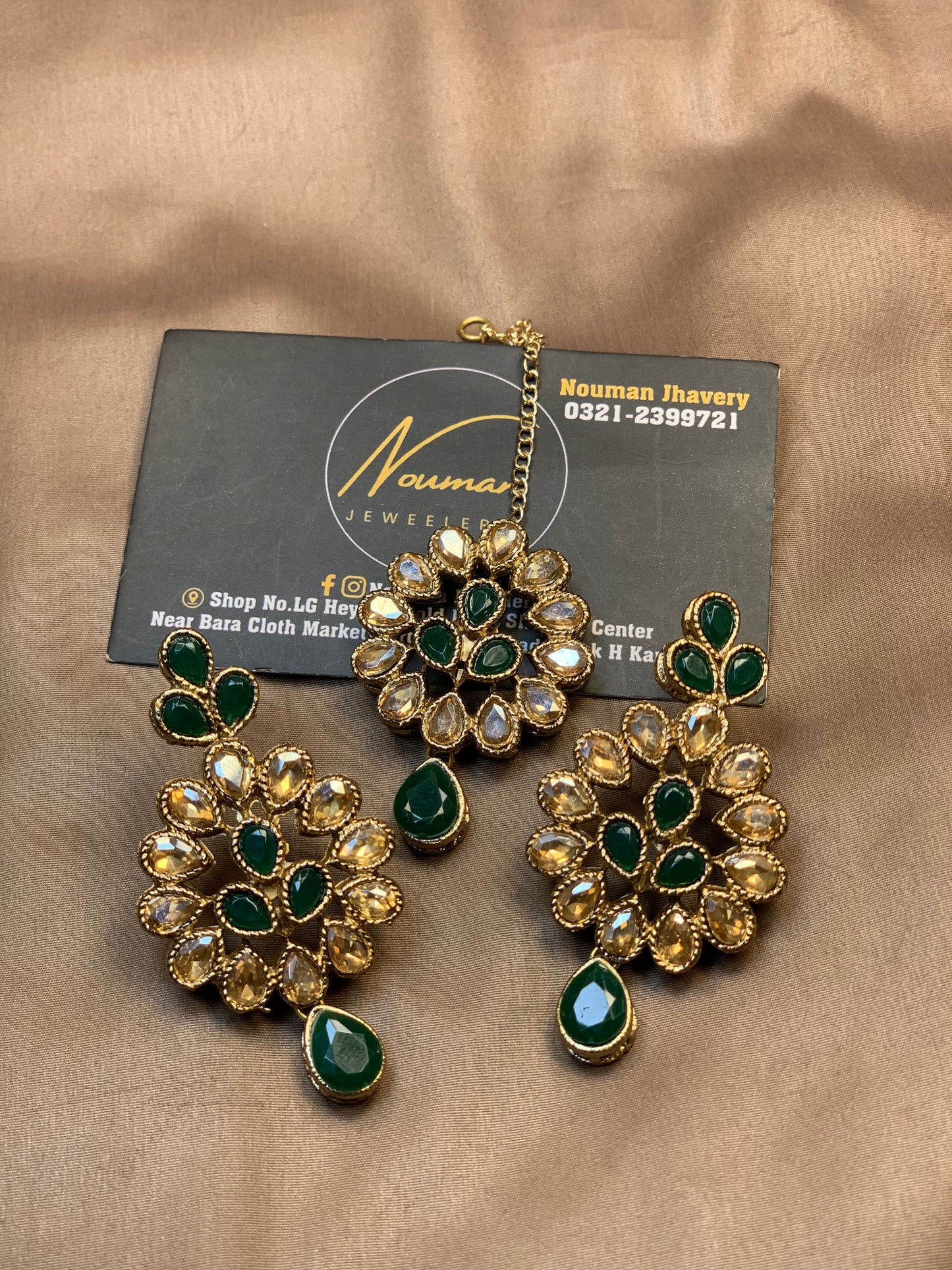 ✨ Champagne Emerald Zircon Classy Jewellery Earring Tikka  Set ✨