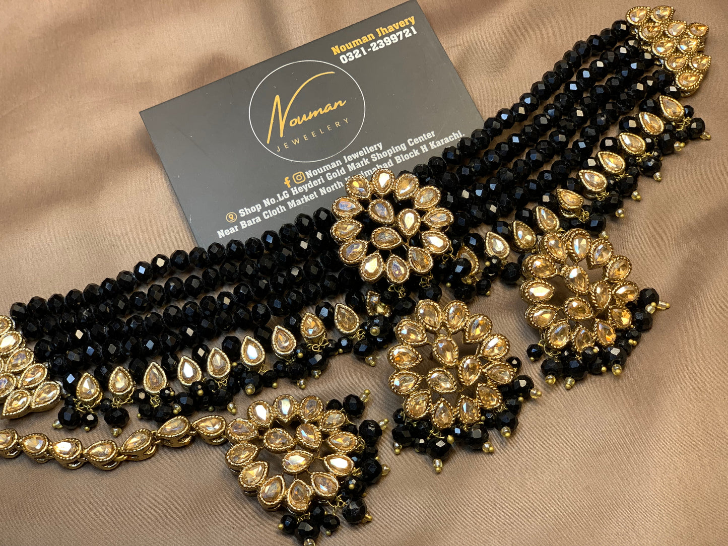 💫Exquisite Black Champagne Choker Earrings Tikka Classy Jewellery Set💫