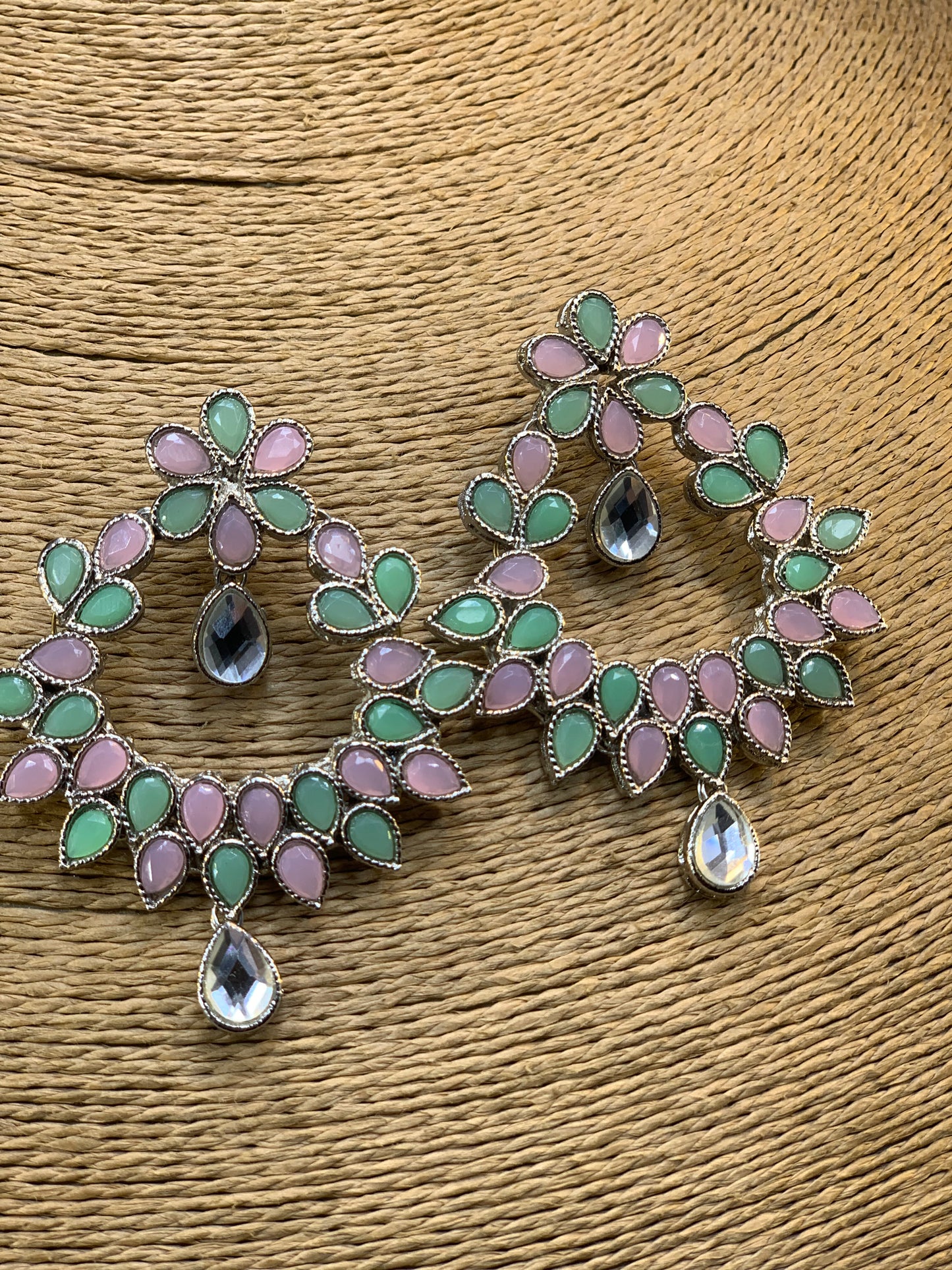 ✨ Silver mint Pink Soft Classy Jewellery Earring. ✨