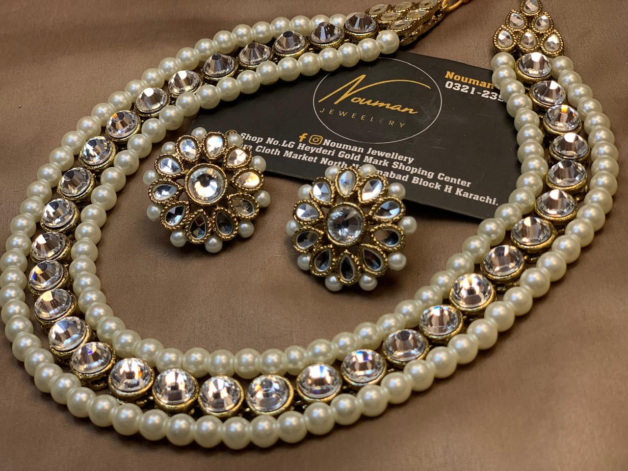 Pearl Kundan Necklace Set