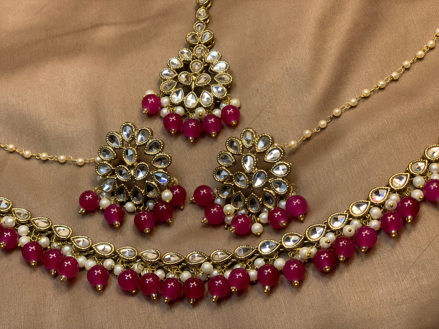 Royal Magenta Kundan Pearl Jewellery Set