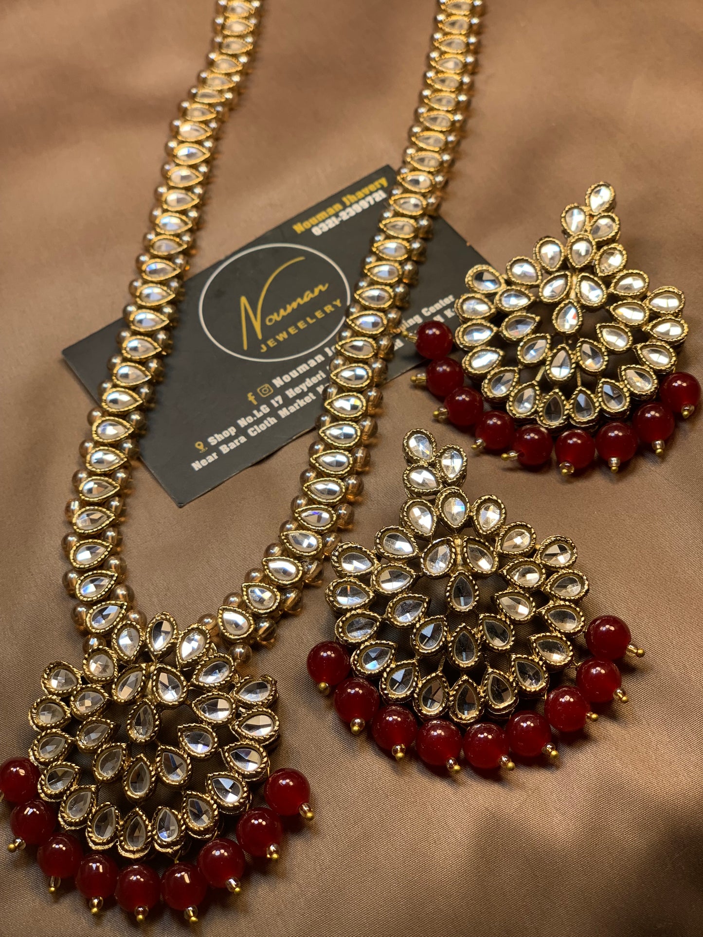 Classy Kundan Long Mala Pandant Jewellery Set