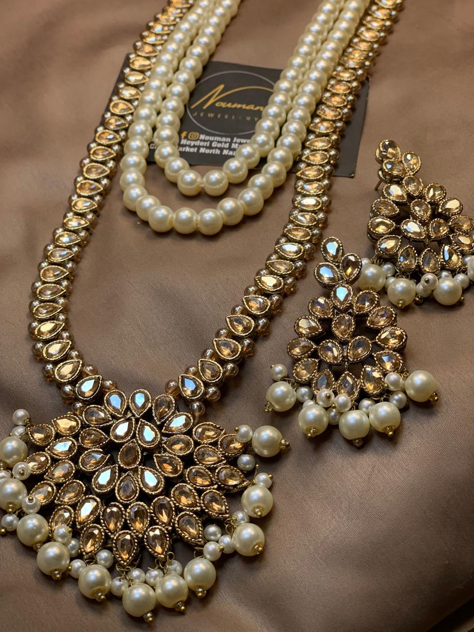 Pearl And Gold Maala Set