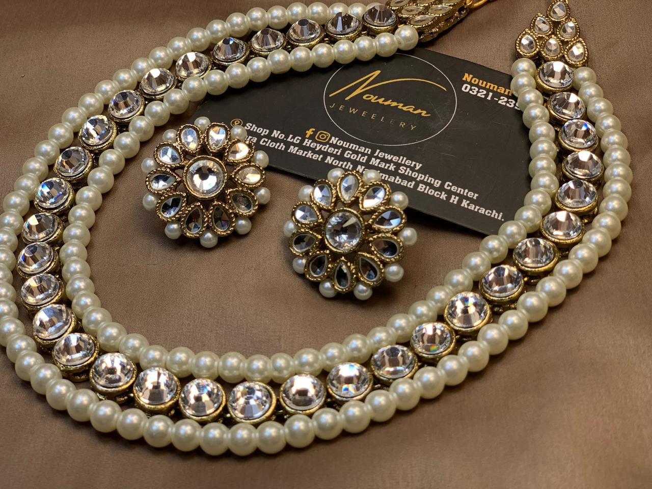 Pearl Kundan Necklace Set
