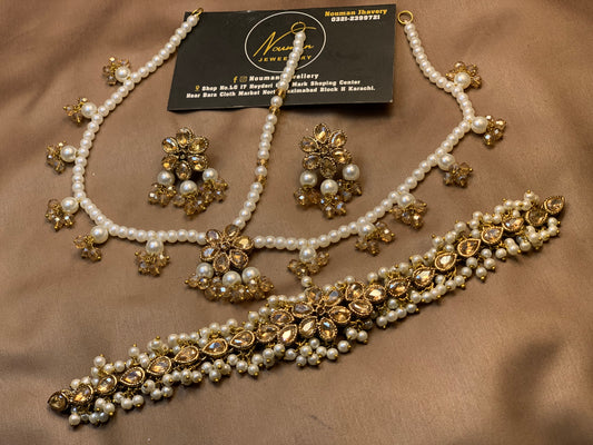 Kundun Pearl Kids Choker set with matha patti.