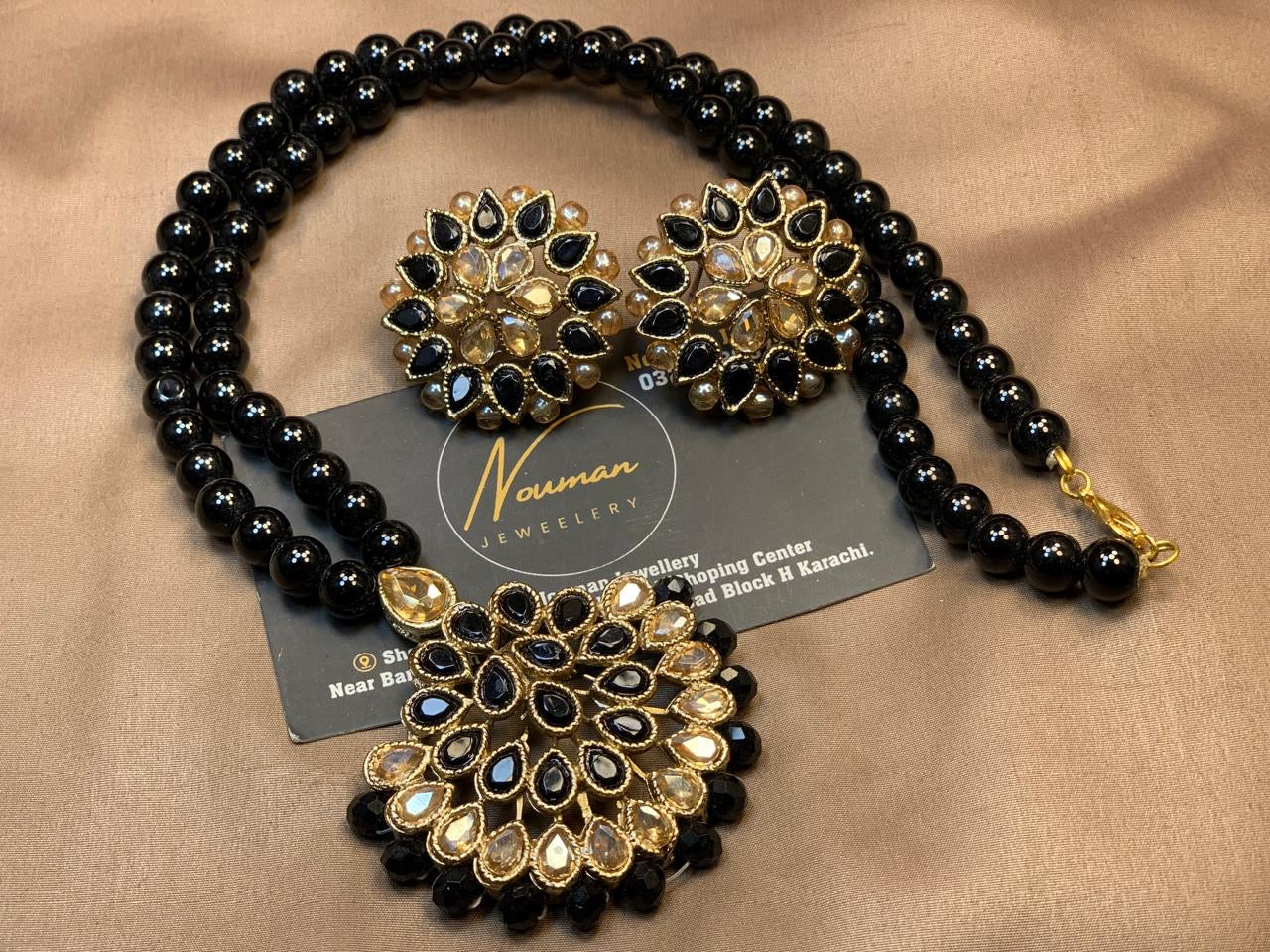 Black Beads Kundan Long Pendant Set