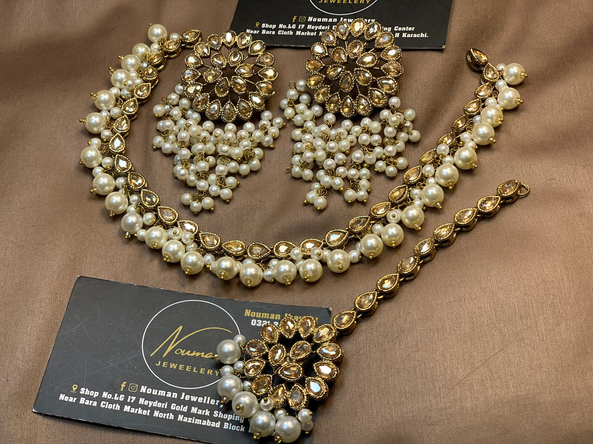 Antique Gold Kundan Pearl Statement Jewellery Set