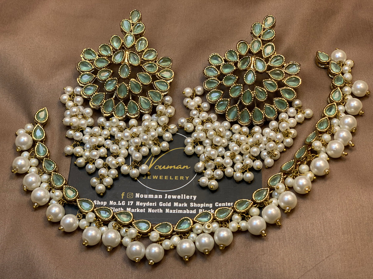 Exquisite mint Green Pearls Stylish Necklace Jewellery Sets.