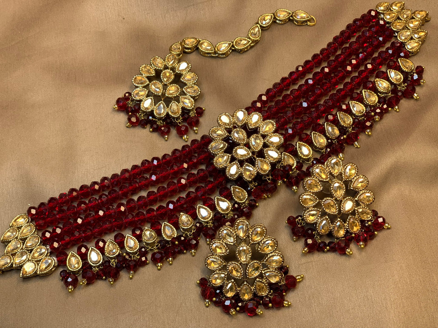 Exquisite Maroon Rare Zircon Jewellery Choker Set.