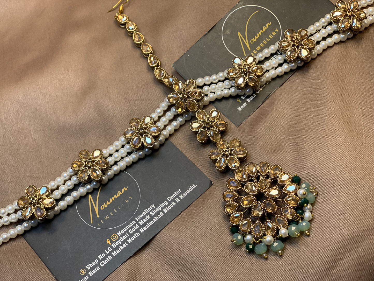 Kundan Champagne Gold Pearl Elegant Timeless Classy Necklaces Sheesh Patti Earring Set