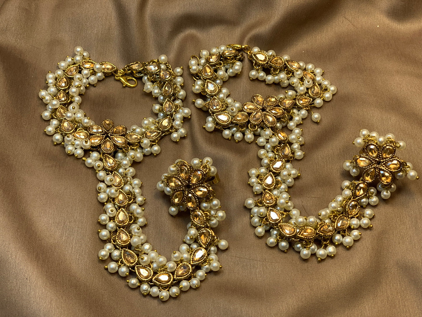 Royal Pearl Zircon Champagne Ring Bracelet – Hath Phool