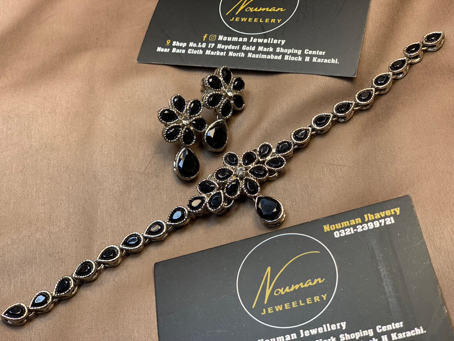 Royal black Floral Stone Jewellery Set