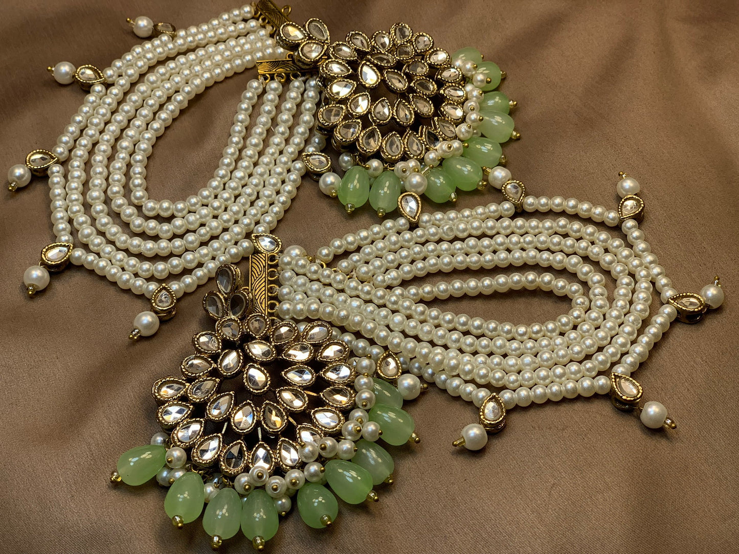 ✨ Soft Mint Kundun Classy Jewellery Earring With 5 Layers Sahara Kundun Pearls Set ✨