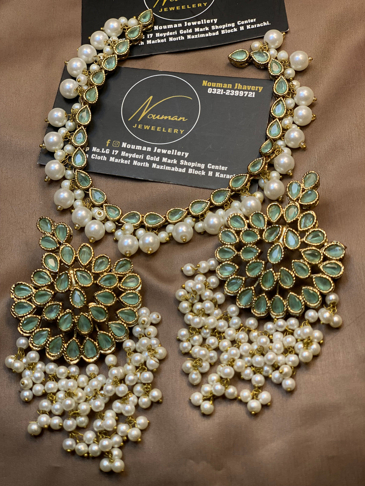 Exquisite mint Green Pearls Stylish Necklace Jewellery Sets.