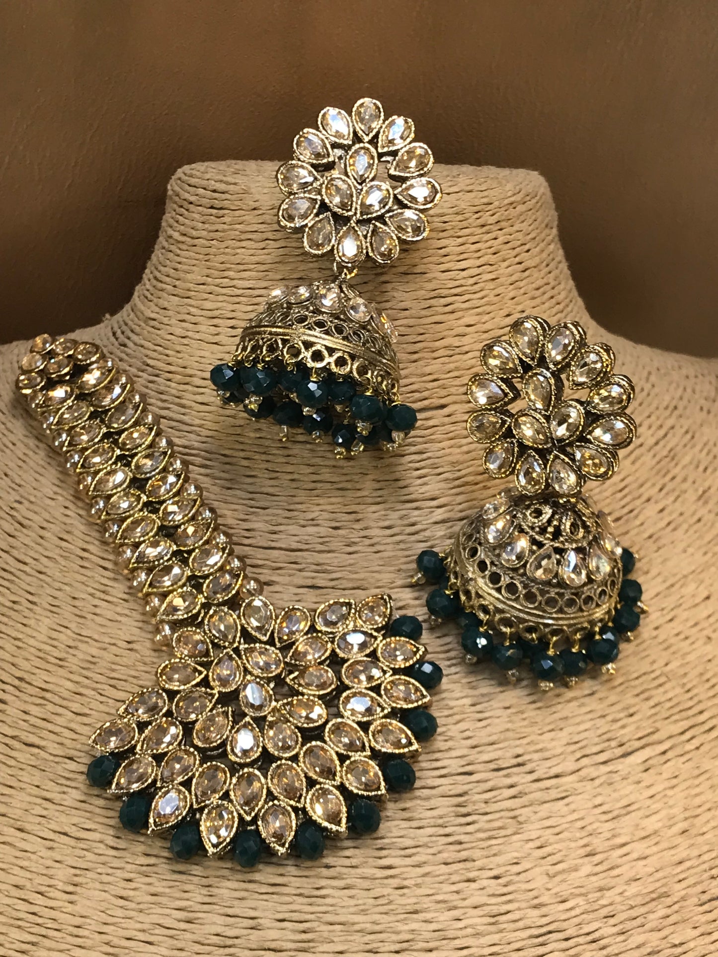 Emerald Green Royal Statement Jewellery Set