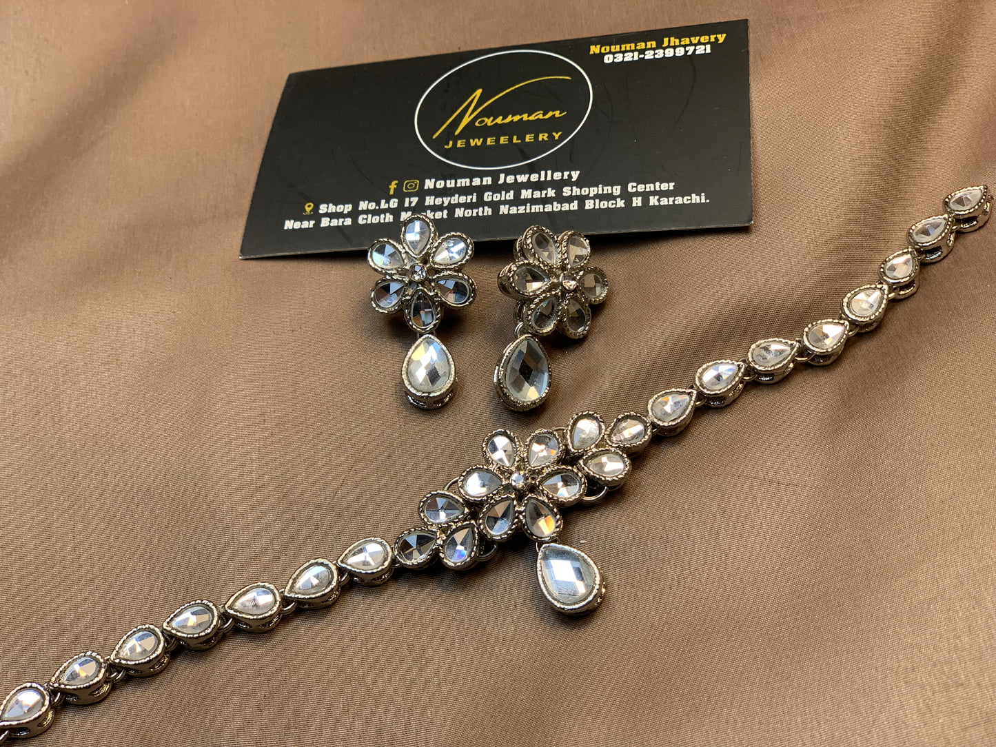 Royal Silver Glorious Floral Stone Jewellery Set