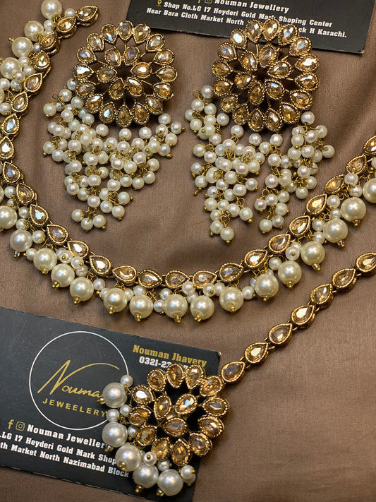 Antique Gold Kundan Pearl Statement Jewellery Set