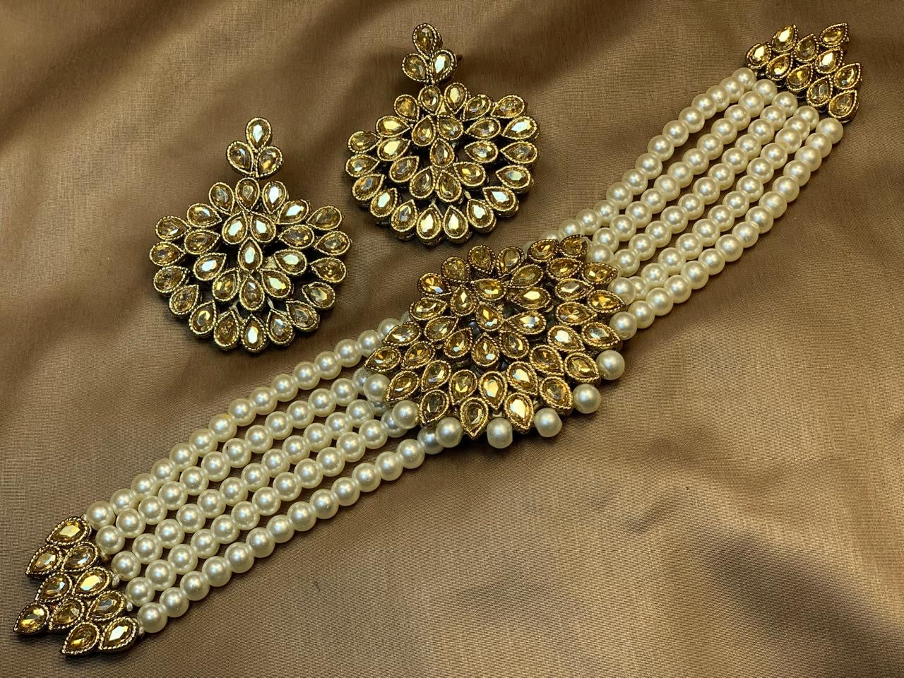 Kundan Champagne Zircon Pearl Choker Party Wear Set