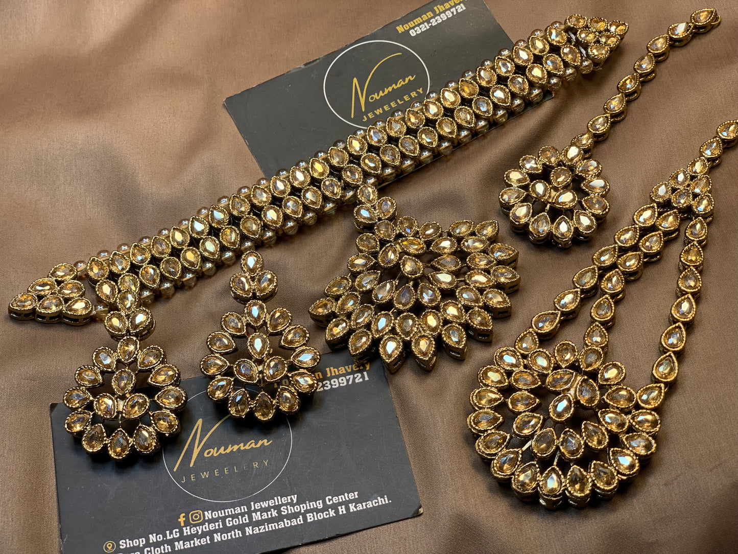 Kundan Champagne Gold Elegant Necklaces Earring Tikka jhumer Bridal Sets