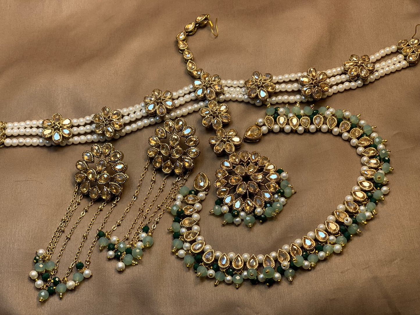 Kundan Champagne Gold Pearl Elegant Timeless Classy Necklaces Sheesh Patti Earring Set