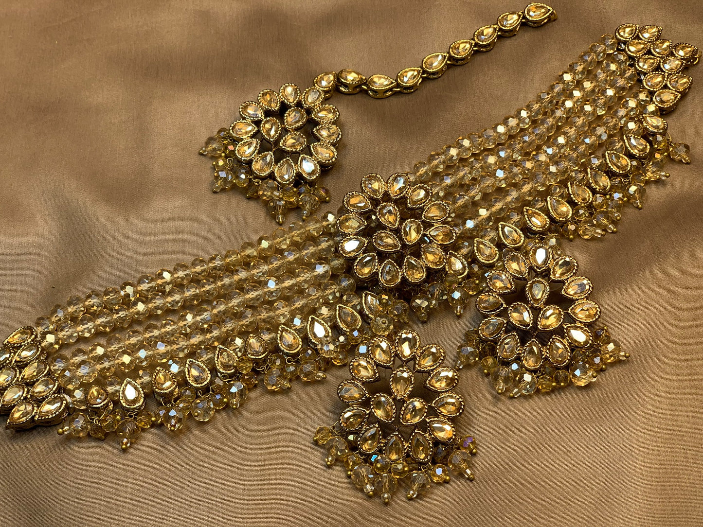 Kundan Champagne Gold Elegant Timeless Choker Earring tikka Necklace Set