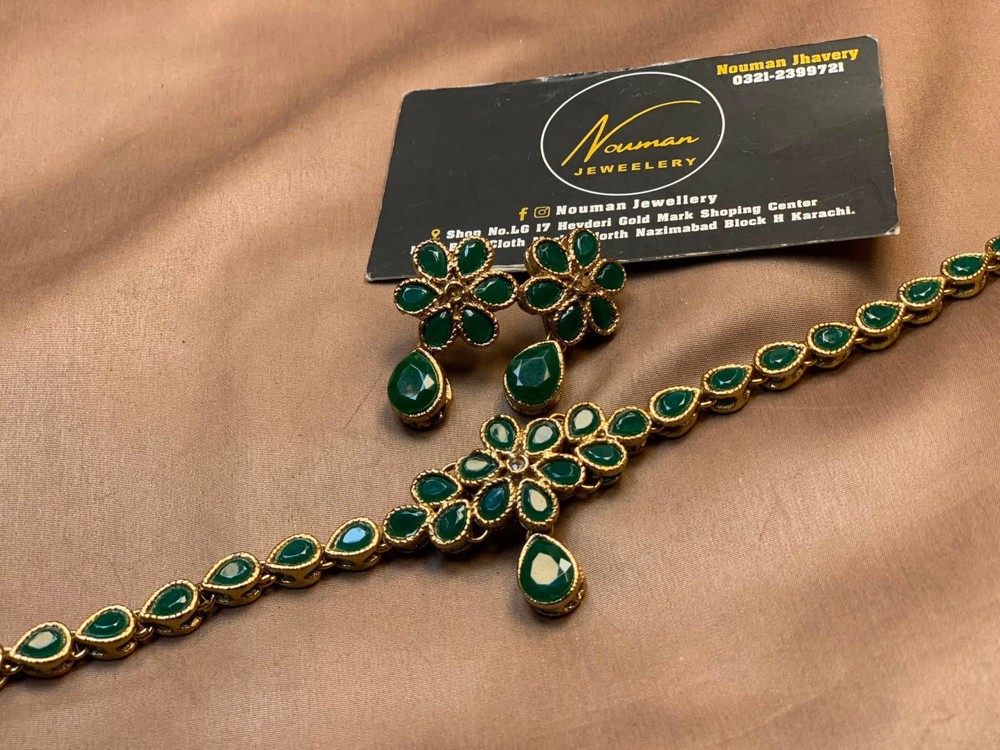 Emerald Green Choker Set